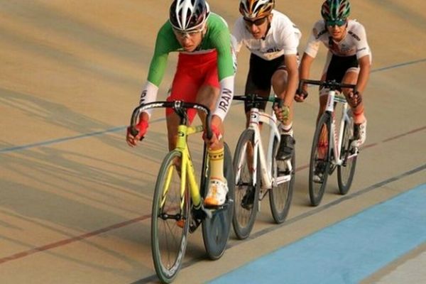 4 مدال حاصل کار رکابزنان استان در روز دوم مسابقات کشوری