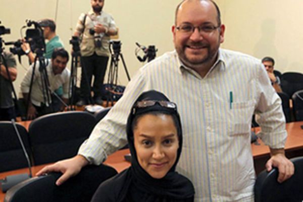 سریال گاندو غوغا کرد/ هجوم ایرانی ها به صفحه اینستاگرامی جیسیون رضاییان و همسرش