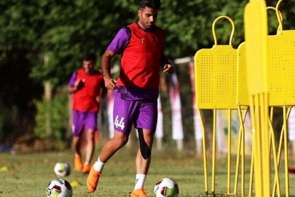 مدافع شهرخودروی خراسان به اردوی تیم ملی فوتبال دعوت شد