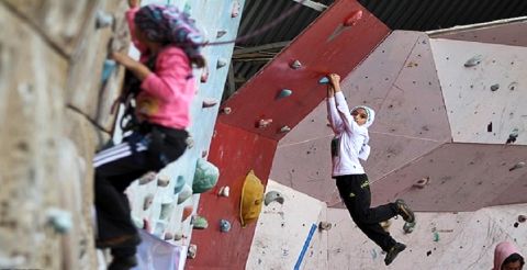 دختران سنگ نورد خراسان رضوی چهار مدال کشوری به گردن آویختند