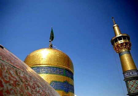 شست و شوی گنبد مطهر حضرت رضا(ع)+تصاویر