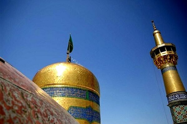 شست و شوی گنبد مطهر حضرت رضا(ع)+تصاویر