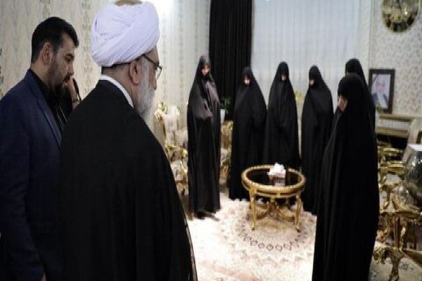 دیدار تولیت آستان قدس رضوی با خانواده حسین خاوری