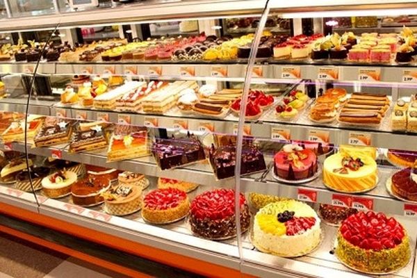 گلایه رئیس اتحادیه قنادان از کمبود شکر در بازار