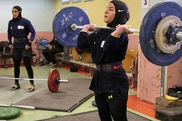 ۲ بانوی خراسانی به اردوی تیم ملی وزنه برداری دعوت شدند