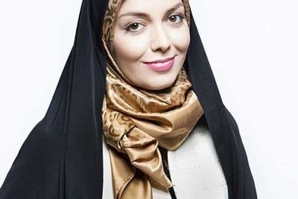 متن کنایه آمیز و جنجالی آزاده نامداری