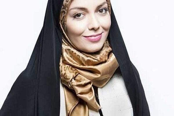 متن کنایه آمیز و جنجالی آزاده نامداری
