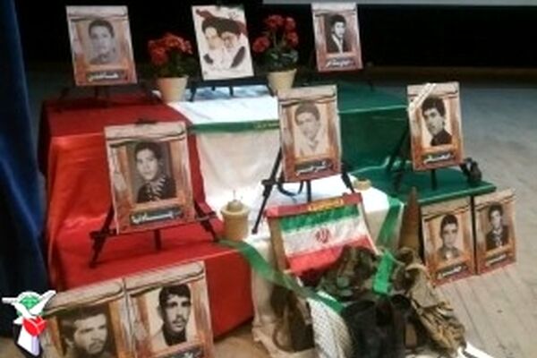 یادواره شهیدان دانش آموز شهرستان فریمان برگزار شد