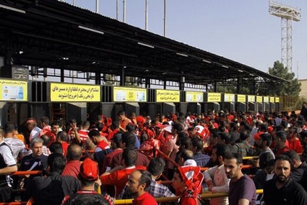 بلیت‌های بازار سیاه شهر خودرو و پرسپولیس دارای کدملی بوده و قابل پیگیری هستند