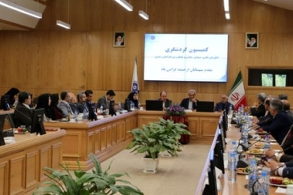 ظرفیت های مشهود و حلقه های مفقوده صنعت گردشگری در خراسان رضوی