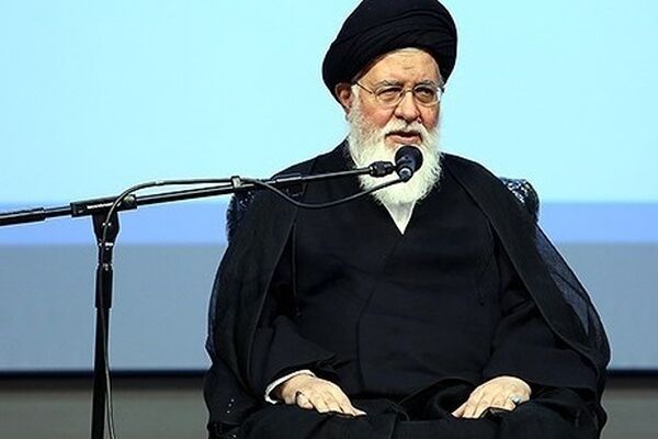 امام جمعه مشهد: راهپیمایی اربعین مهمترین نماد جهانی شدن نهضت امام حسین(ع) است