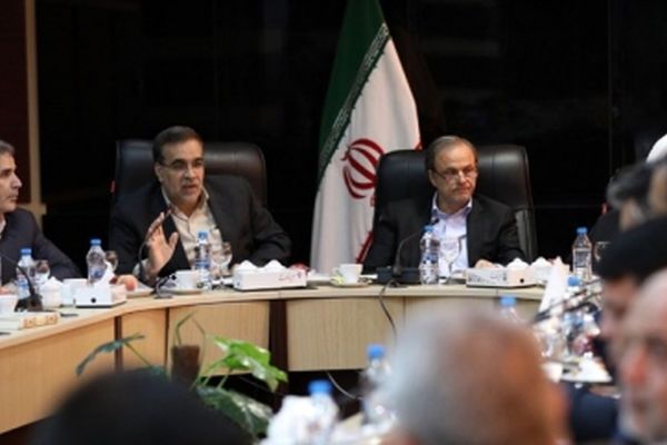 تحریم کنندگان ایران، امروز برای مذاکره التماس می‌کنند