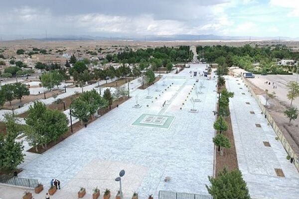 وزیر میراث فرهنگی کلنگ ساخت مرحله سوم طرح جلوخان آرامگاه فردوسی را بر زمین زد