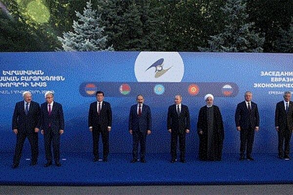 خراسان رضوی می‌تواند محل صدور ظرفیت‌های تولیدی کشور باشد