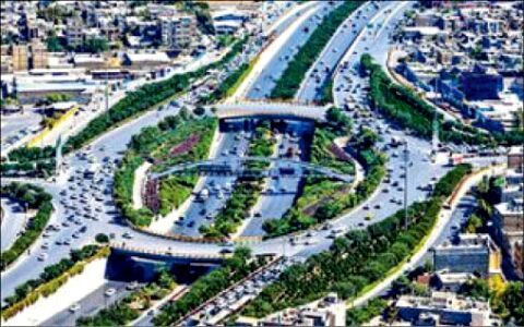 توهم شبانه یک زن بزرگراه 100 متری مشهد را به هم ریخت!