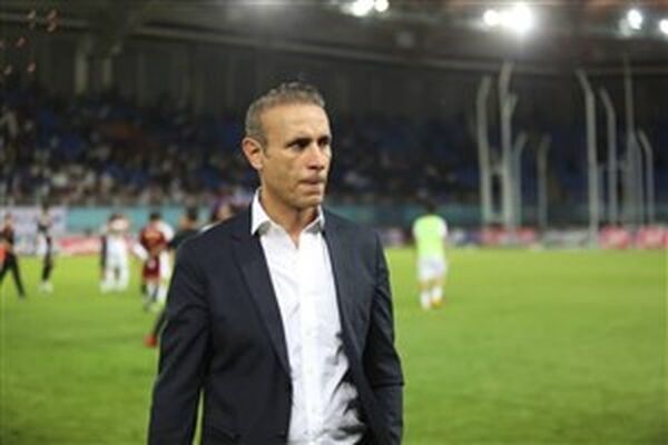 گل‌محمدی: رنگ جوراب بازیکنان نفت در کار ما هم اخلال ایجاد کرد!/ در لیگ ایران همیشه وقفه بوده، هست و خواهد بود