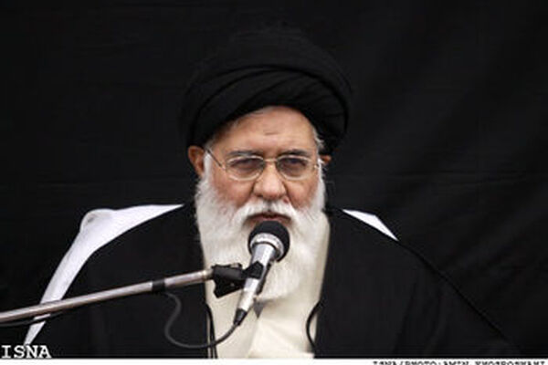 امام جمعه مشهد: امام رضا(ع) جریان امامت را مقابل توطئه مامون تثبیت کردند