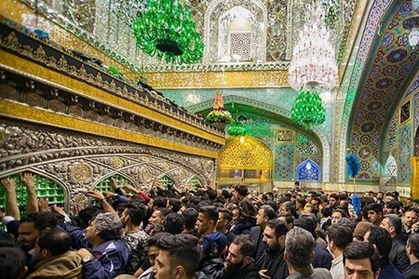 ثواب زیارت بارگاه مطهر امام رضا (ع) / استجابت دعا در حرم مطهر