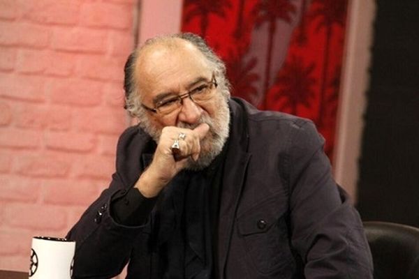 اشک‌های داریوش ارجمند در حرم امام رضا(ع) + فیلم