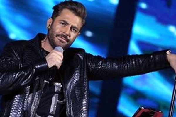 کنسرت پرجمعیت محمدرضا گلزار در لس آنجلس + فیلم