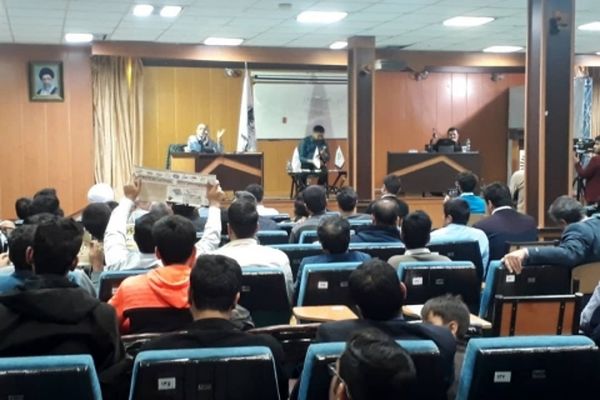 زیباکلام: شورای نگهبان قانون را زیر پا می گذارد/باقرزاده: مجلس نمره قبولی نمی گیرد