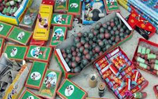 کاسبان چهارشنبه سوری در دام قانون