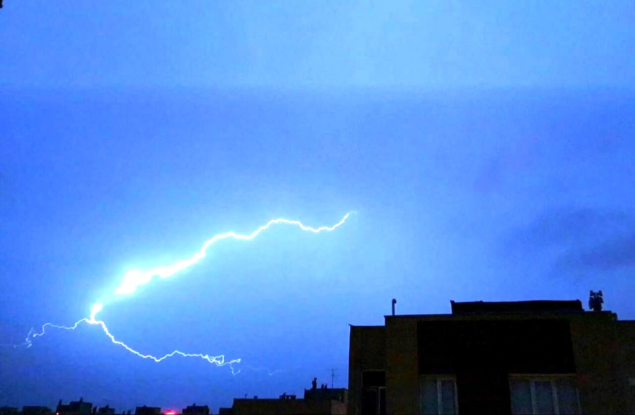 صاعقه جان دو جوان نیشابوری را گرفت