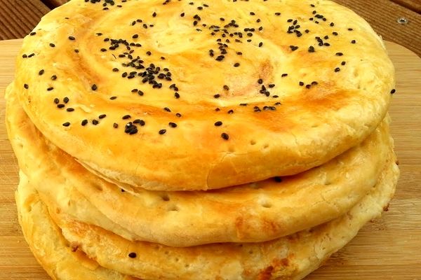 طرز تهیه نان فطیر؛ تجربه شیرین درست‌کردن نان در خانه
