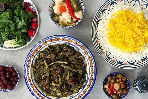 طرز تهیه خورشت کنگر؛ طعمی متفاوت از گیاهی متفاوت