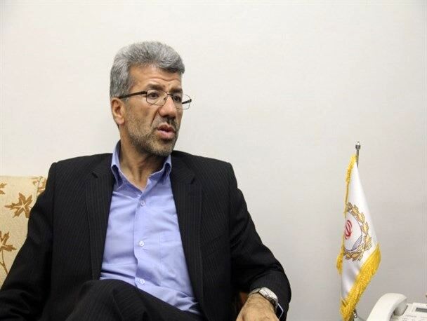 وام ازدواج با یک ضامن داده می‌شود/ متقاضیان از بانکی که بیشتر از یک ضامن می‌خواهد شکایت کنند