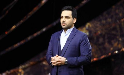 ماجرای شکایت احسان علیخانی از برادر تقلبی‌اش