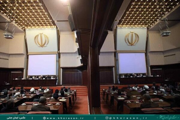 دشمن با تحریم و فشار به دنبال تغییر فرهنگ و باورهای مردم است که با شکست مواجه شده است