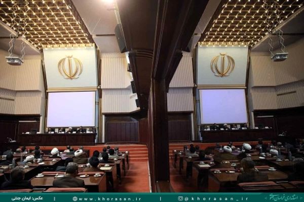 دشمن با تحریم و فشار به دنبال تغییر فرهنگ و باورهای مردم است که با شکست مواجه شده است