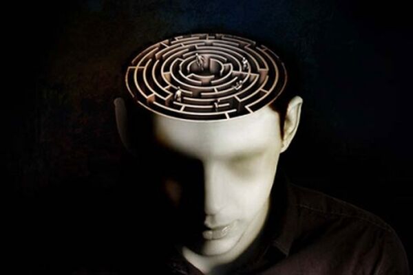 سوگیری چیست و چه تأثیری در زندگی اجتماعی ما دارد؟