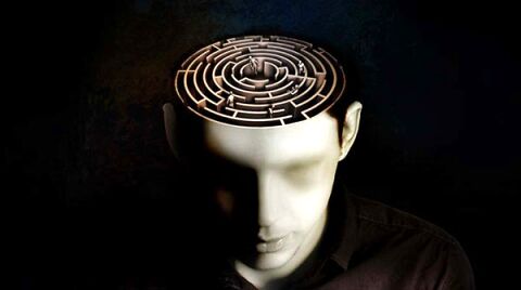 سوگیری چیست و چه تأثیری در زندگی اجتماعی ما دارد؟