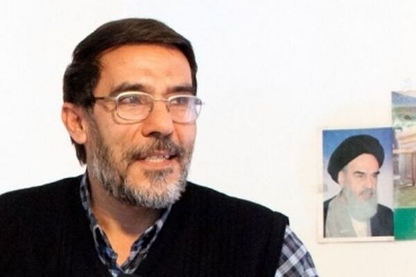 مشهد را به یک جناح خاص ندهید