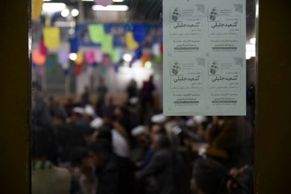 دعوت مردم و نخبگان مشهدی از سعید جلیلی برای حضور در انتخابات مجلس/ طومار حمایت از پسر تحویل پدر شد