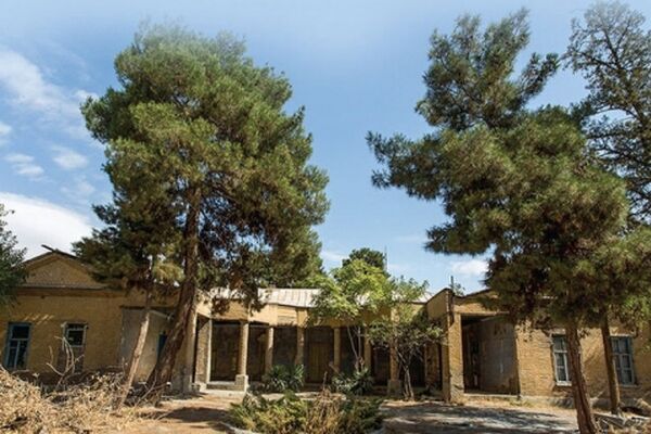 مزایده باغ‌خونی یا حراج اثرملی