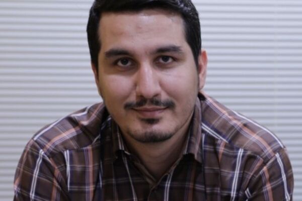 تصویر مشهد؛ سیاه سفید خاکستری