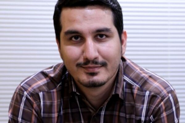 تصویر مشهد؛ سیاه سفید خاکستری