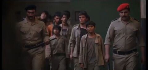 فیلم سینمایی «23 نفر» هم اکنون در سینماهای برگزیده مشهد