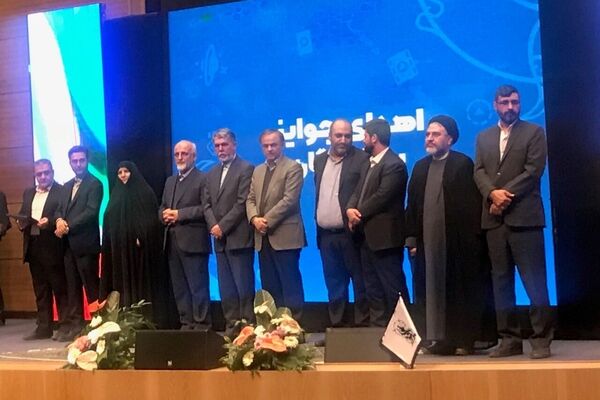 جشنواره ابوذر بستری جهت تشویق هنرمندان فعال در حوزه انقلاب است