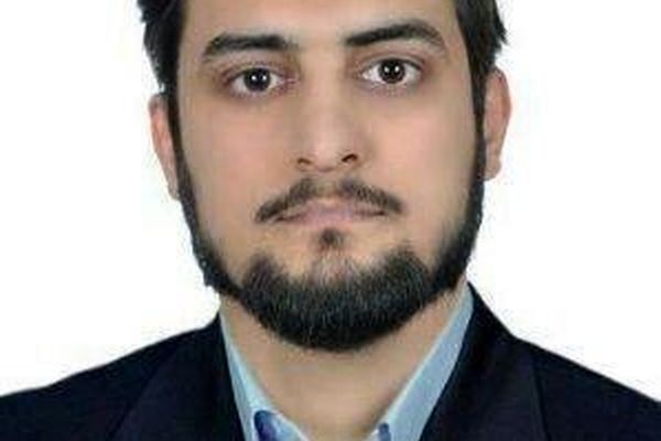 خدا قدرتمندان را دوست دارد...