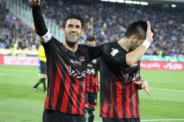 هیئت فوتبال مشهد را با ۱۸۰ میلیون تومان بدهی تحویل گرفتم
