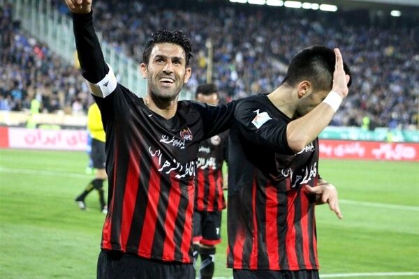 هیئت فوتبال مشهد را با ۱۸۰ میلیون تومان بدهی تحویل گرفتم