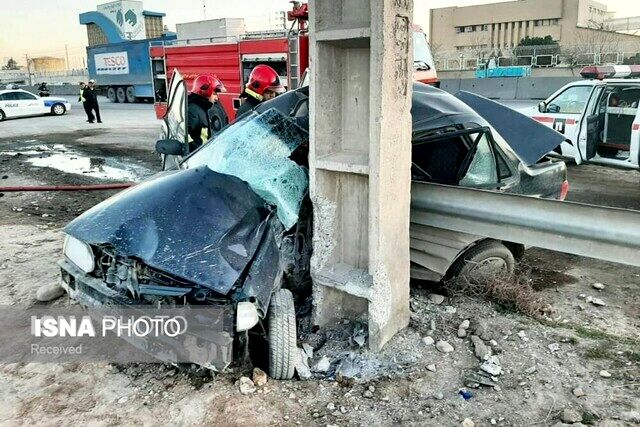 برخورد مرگبار پراید با تیر برق در جاده مشهد به چناران