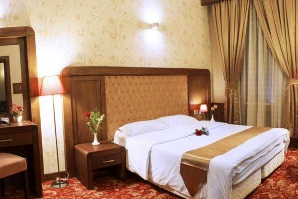 ۹۰ درصد هتل‌های مشهد خالی از مسافر