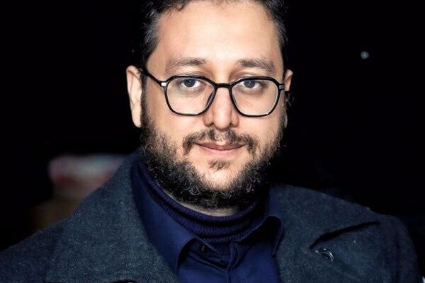 به شهدا مدیونیم