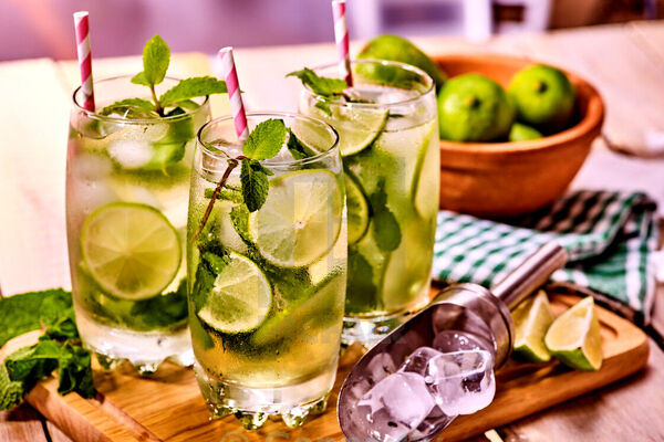طرز تهیه موهیتو؛ تابستان را دور بزنید!