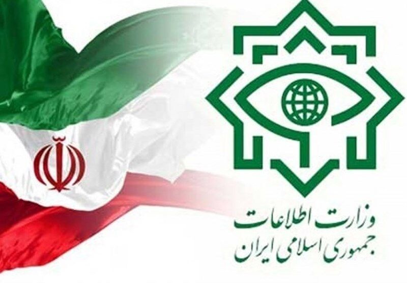 وزارت اطلاعات: شبکه اخلال‌گر بازار ارز در خراسان رضوی شناسایی و منهدم شد